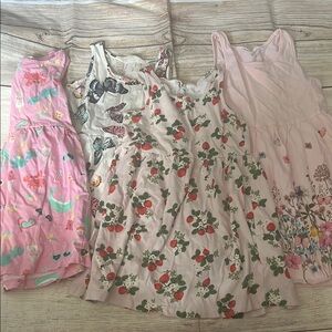 H&M (4) play dresses size 2-4Y fun prints